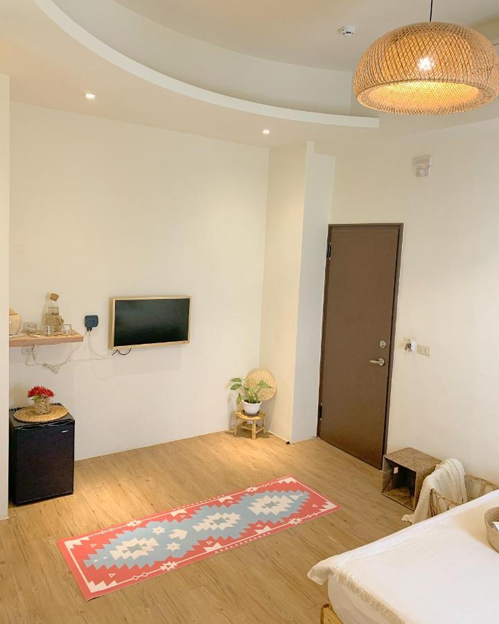 W24墾丁民宿墾丁大街一館bnb Buitenkant foto